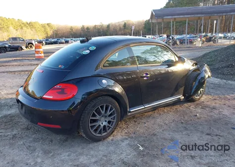 2013 Volkswagen Beetle 2.5L Fender Edition из США, поврежденный, VIN 3VWJP7AT6DM648220